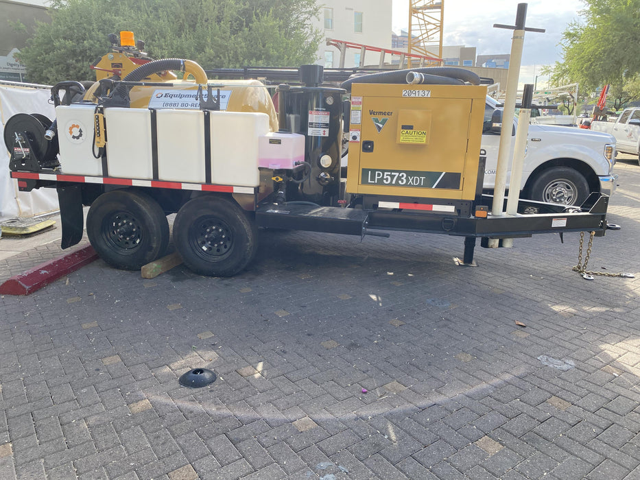 2022 VAC-TRON LP573XDT