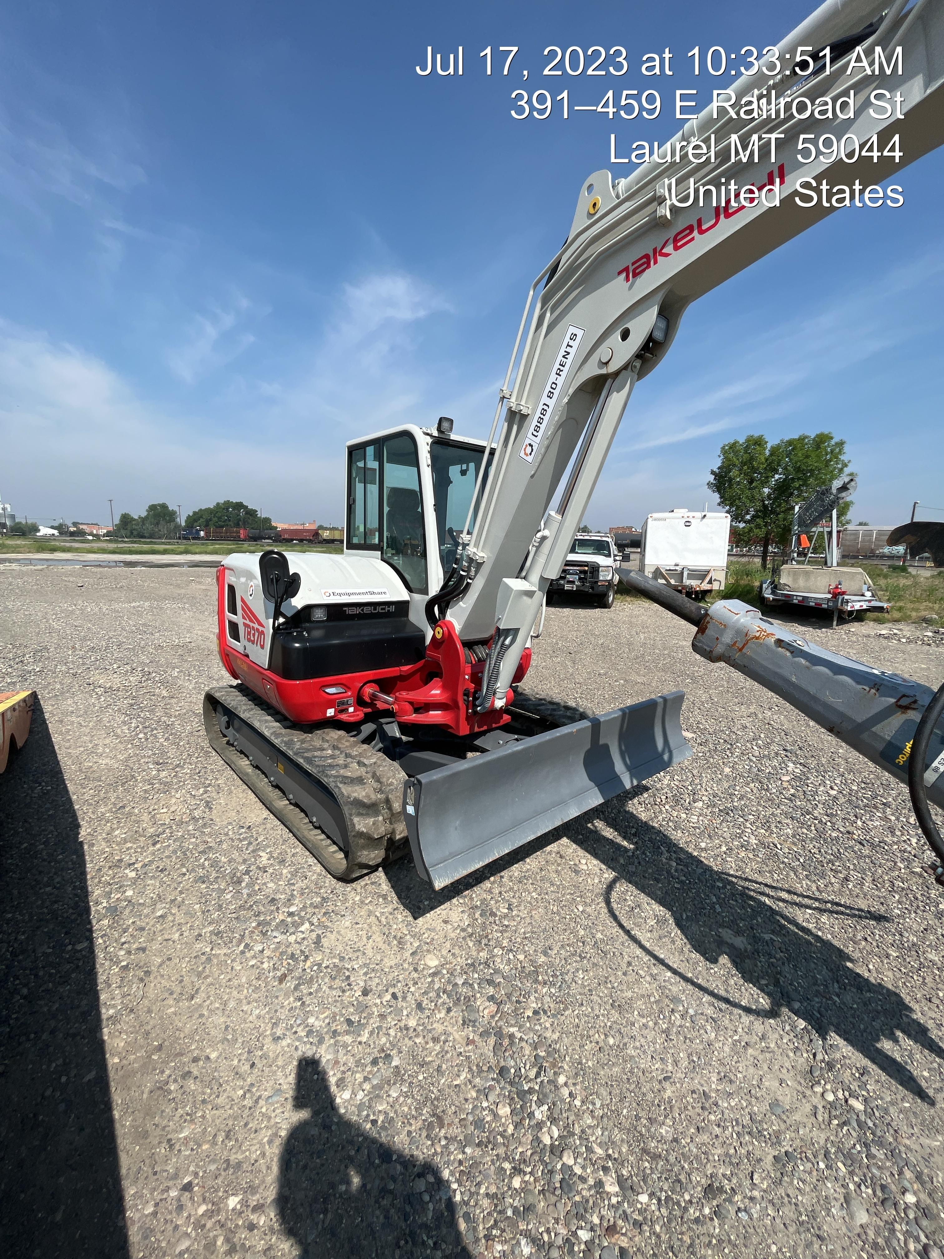 2021 TAKEUCHI TB370CR