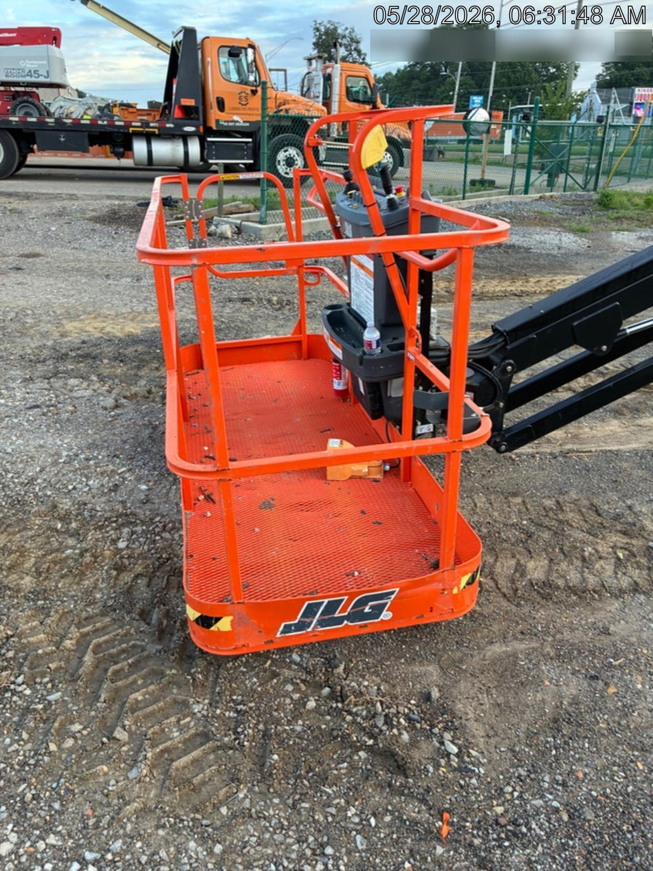 2025 JLG 660SJ
