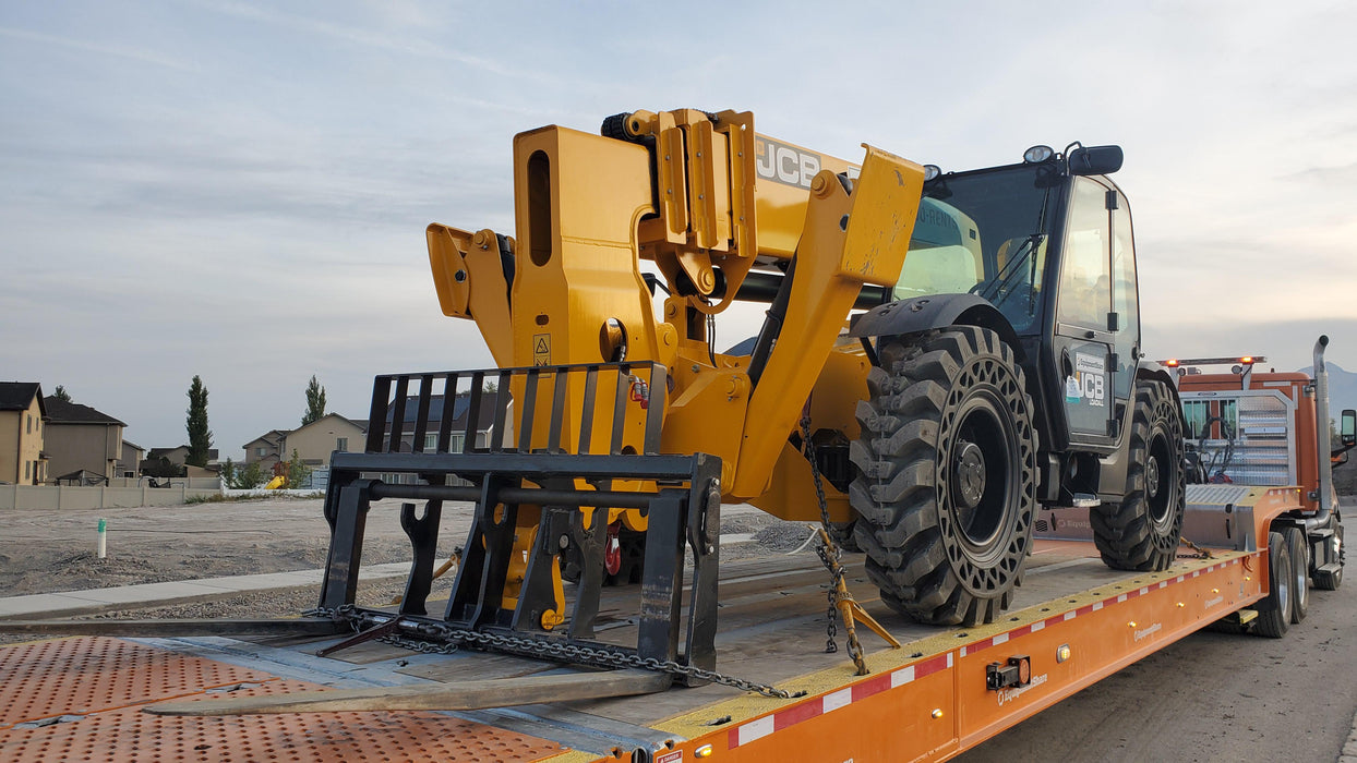 2020 JCB 510-56 Cab/Heat/Air, Solid Tires, Work Lights, Beacon, Aux Hydraulics, Back up Alarm, Lifting Eye, ES Decals