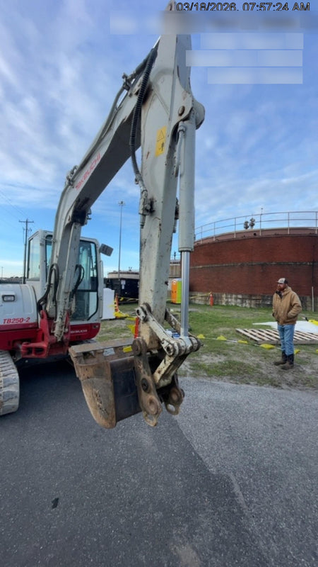 2020 Takeuchi TB250-2C Cab/Heat/Air, Rubber Tracks, Manual TAG QC