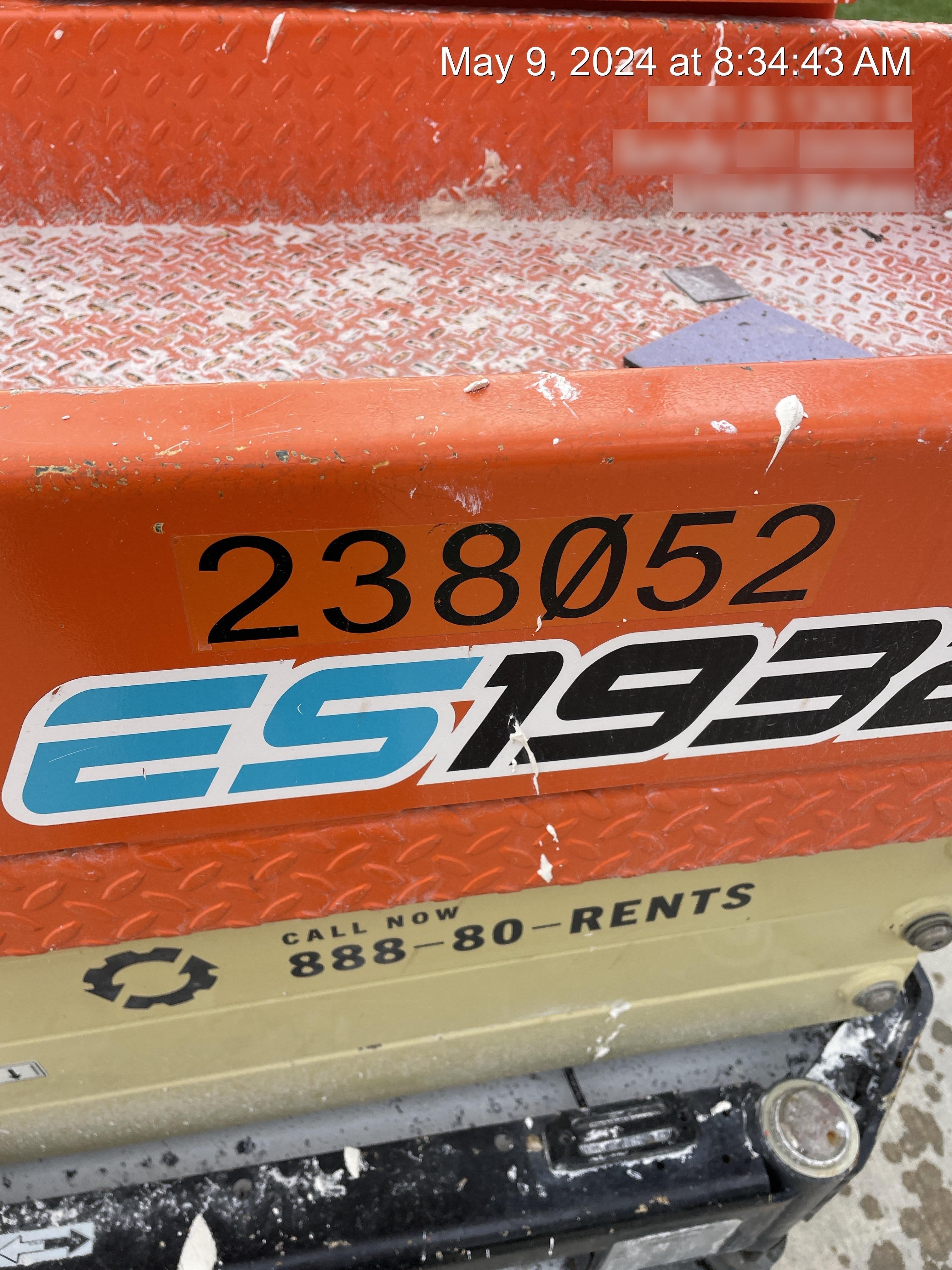 2022 JLG ES1932