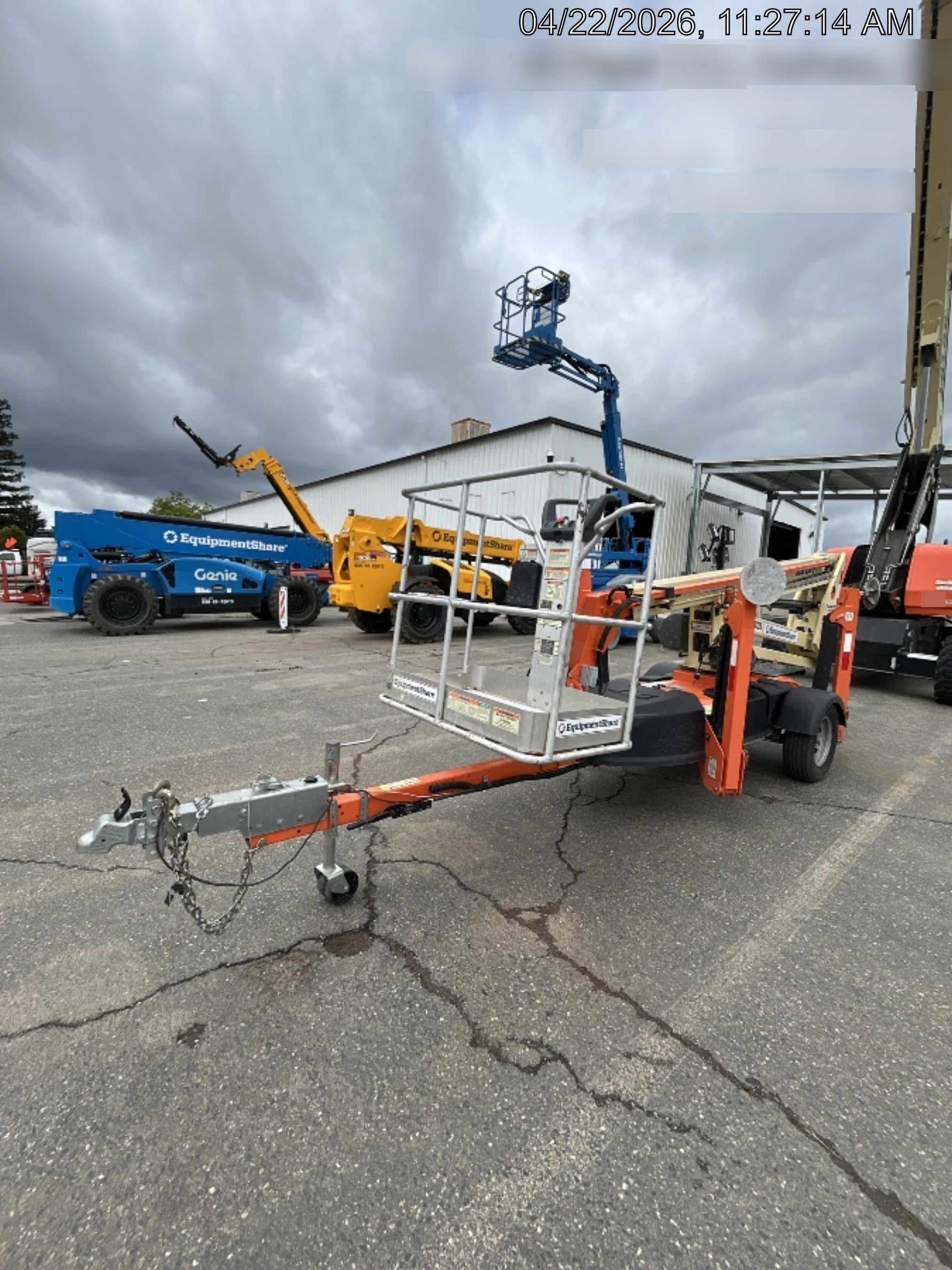 2022 JLG T350