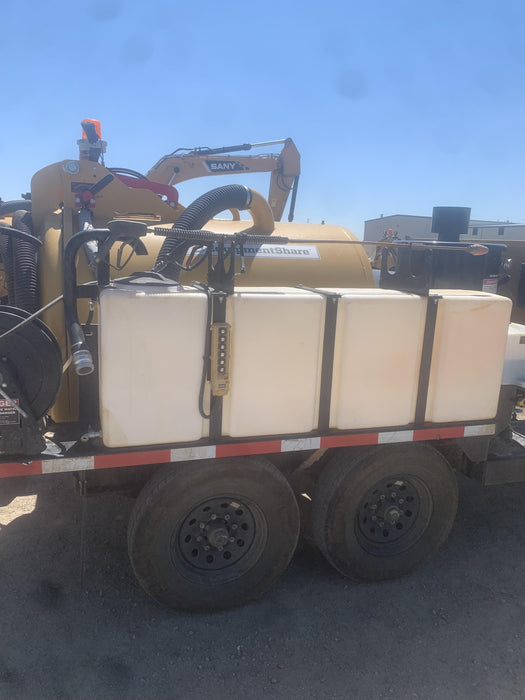 2021 Vac-Tron LP573XDT T4 Koehler Diesel Engine, 500 Gallon Debris Tank, x2 100 Gallon Water Tanks