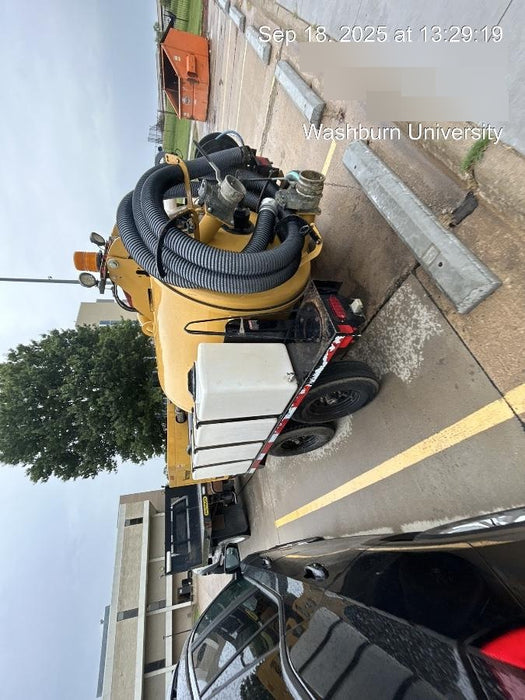 2022 Vac-Tron LP573XDT T4 Koehler Diesel Engine, 500 Gallon Debris Tank, x2 100 Gallon Water Tanks