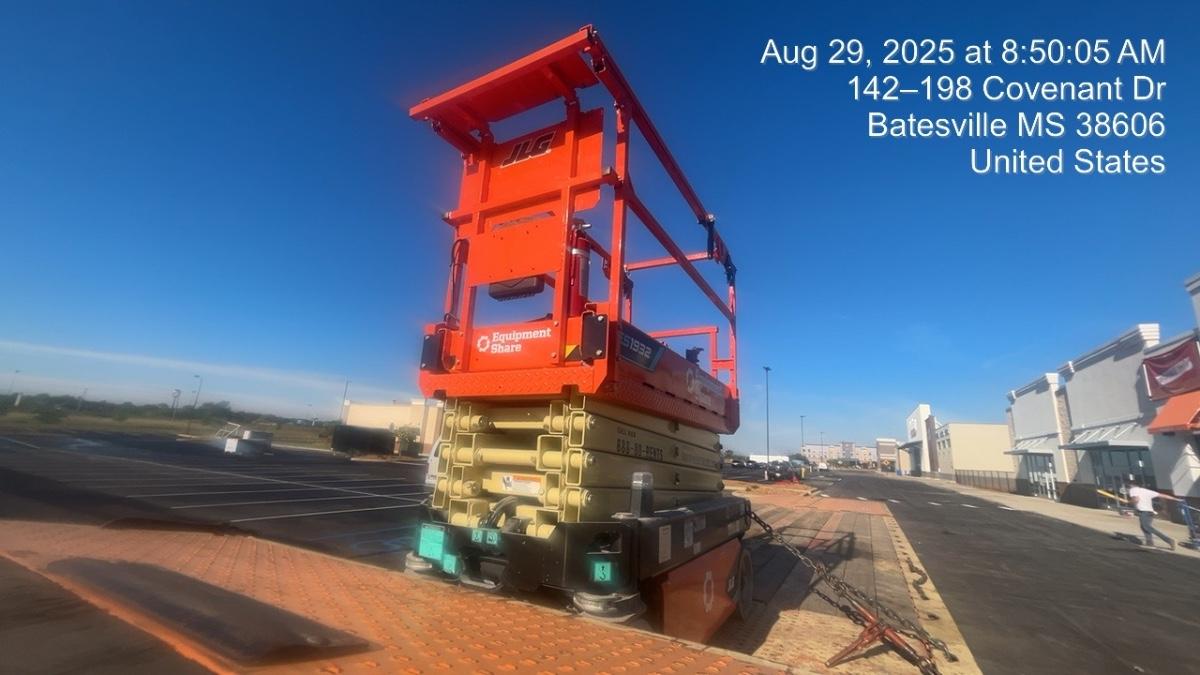 2025 JLG ES1932