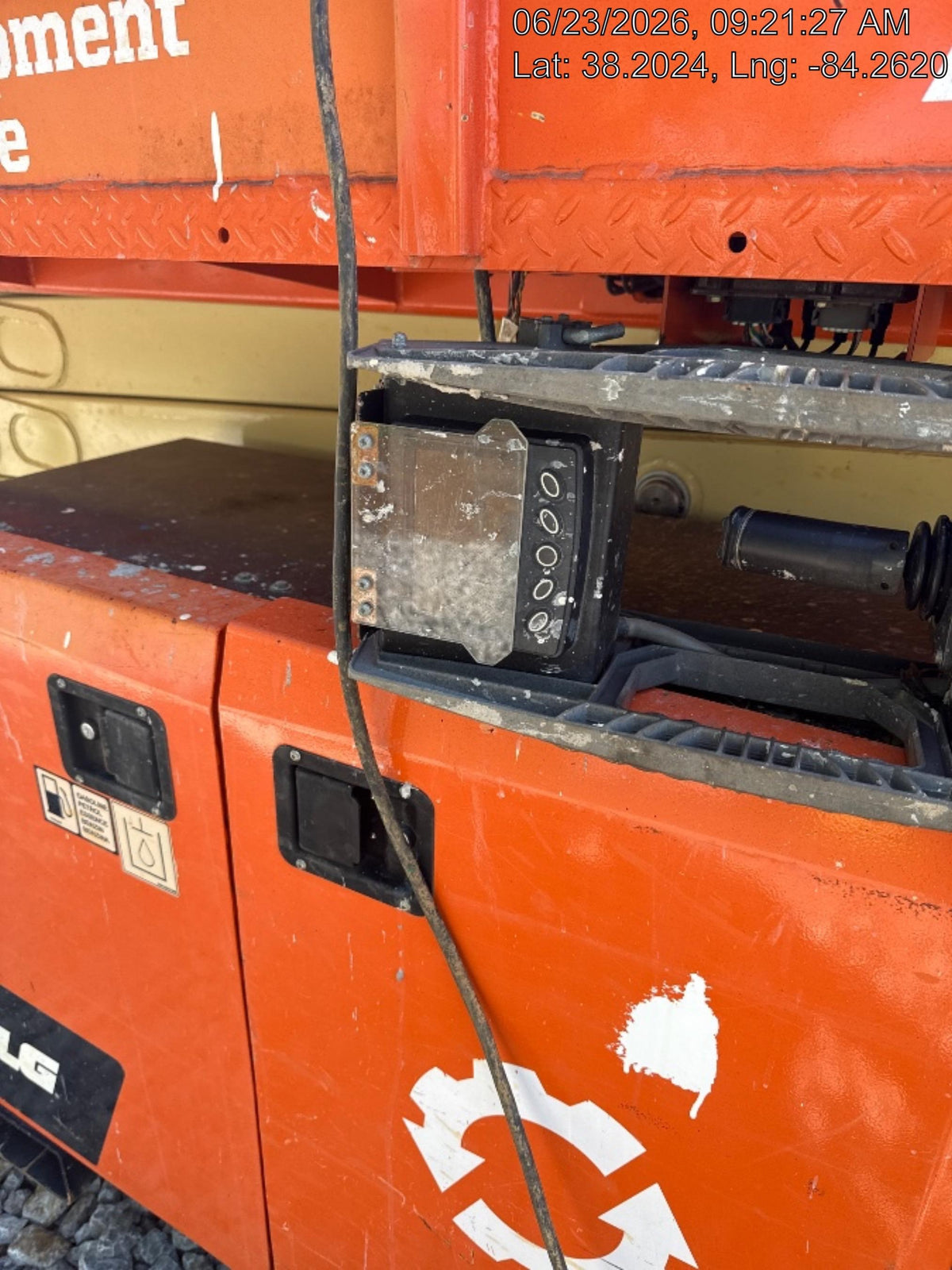 2023 JLG RT3369