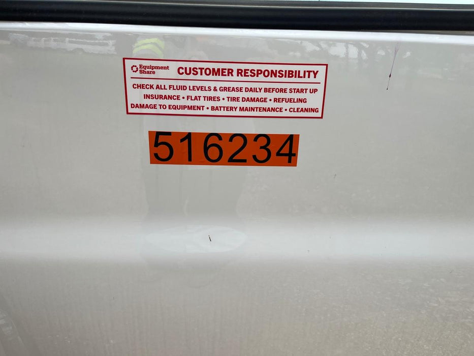 2025 CHEVROLET Express Van - Rental