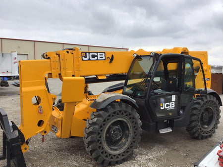 2018 JCB 510-56 74 HP w/CAB/HVAC, Beacon, Worklights, Aux Hydraulics, Solid Tires