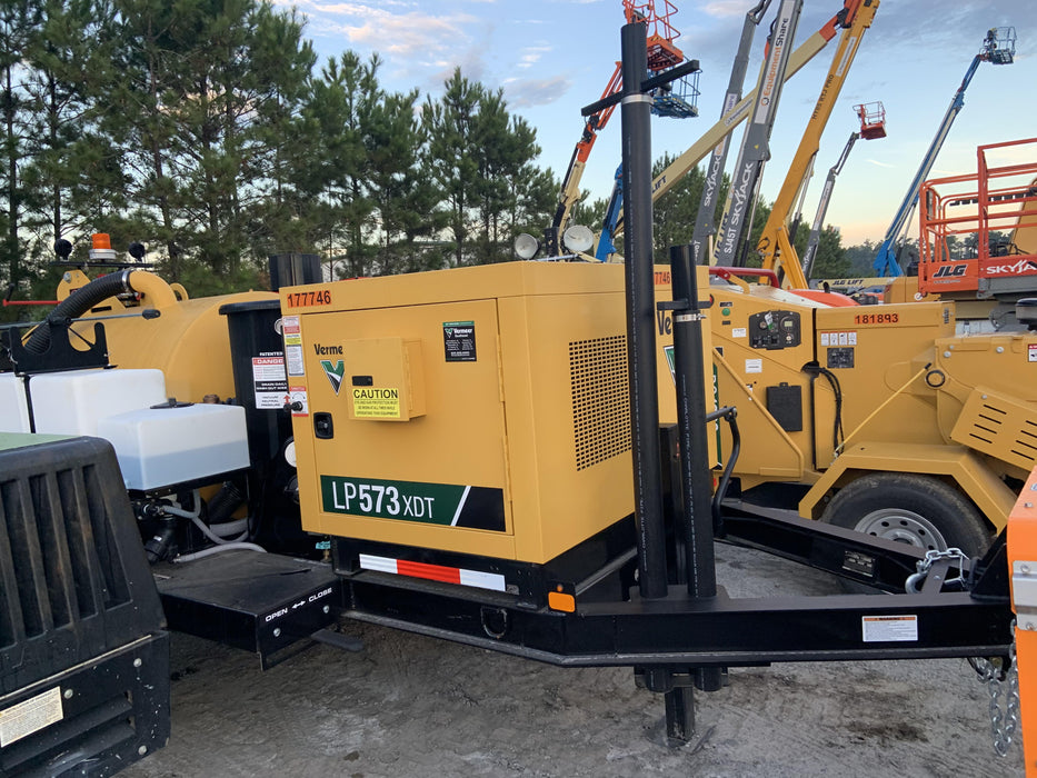 2021 Vac-Tron LP573XDT T4 Koehler Diesel Engine, 500 Gallon Debris Tank, x2 100 Gallon Water Tanks