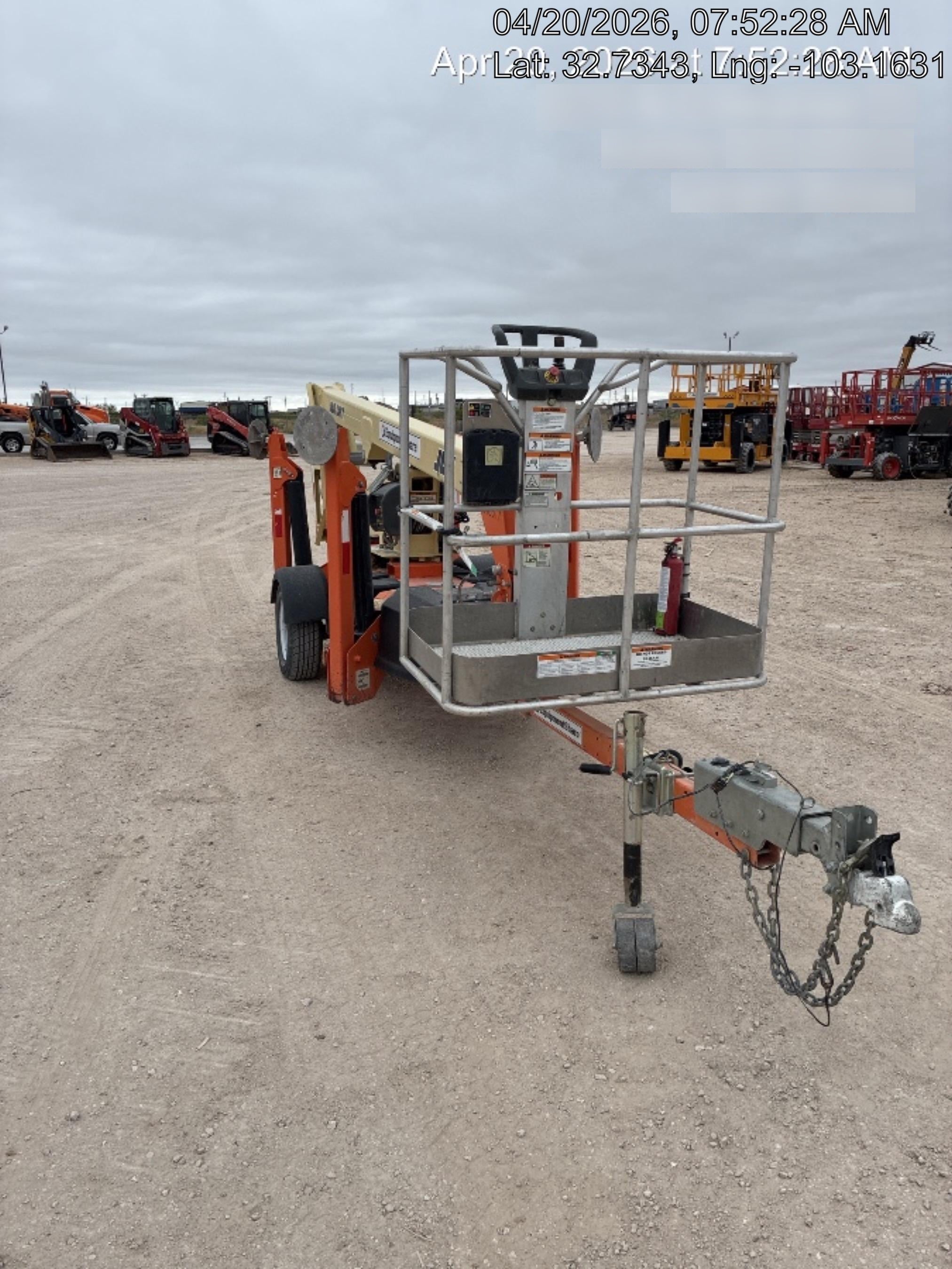 2022 JLG T350