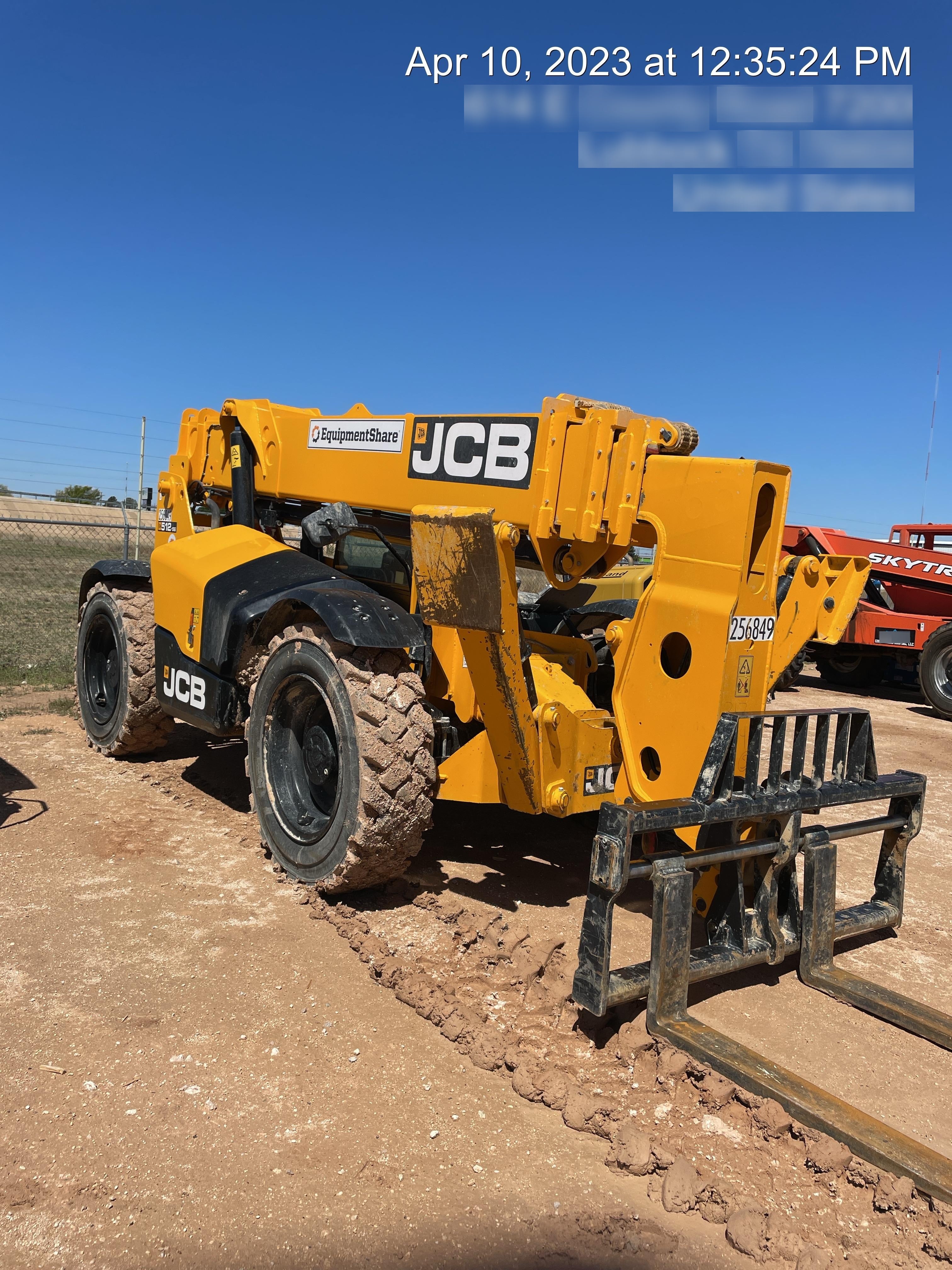 2022 JCB 512-56