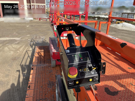 2025 JLG ES3246