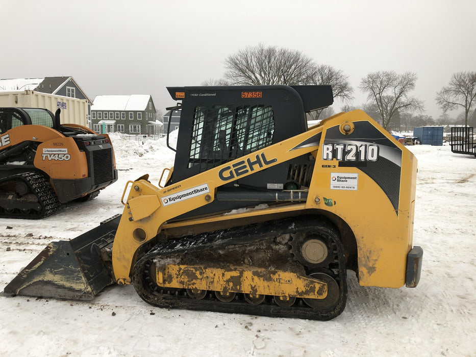 2016 GEHL RT210