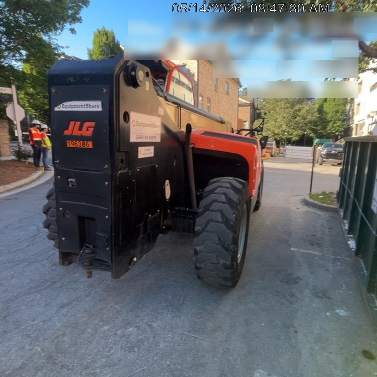 2021 JLG 1075