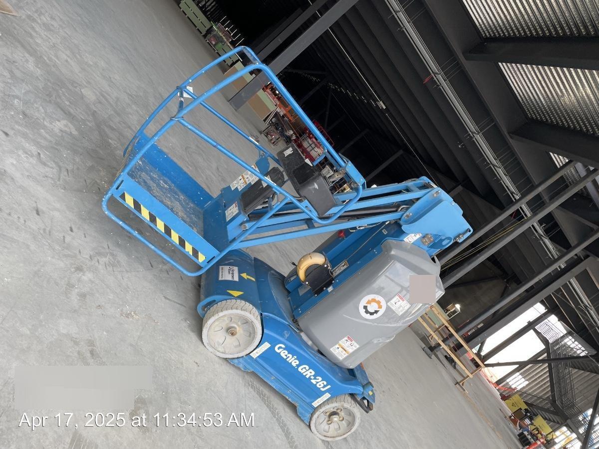 2020 GENIE GR-26J