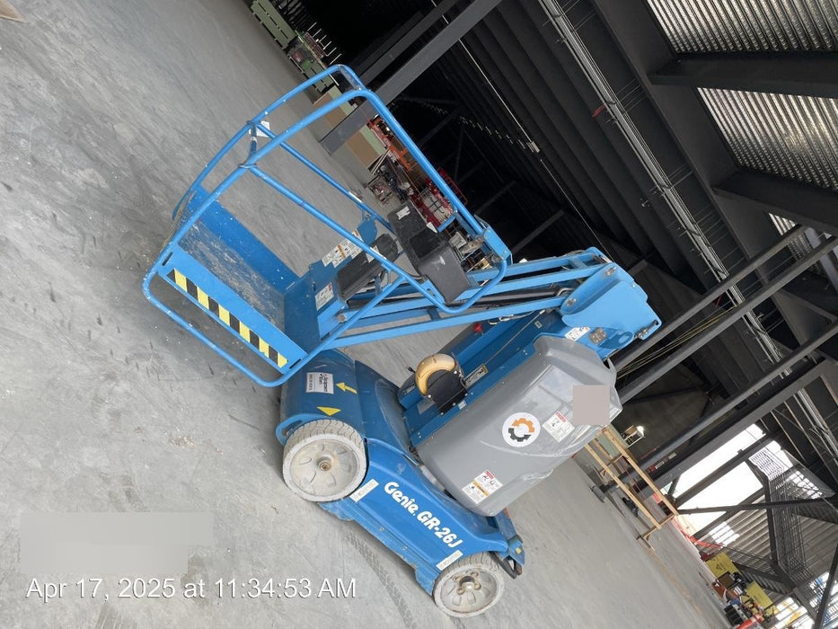 2020 GENIE GR-26J