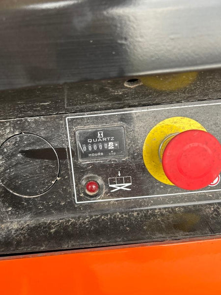 2025 JLG ES1932