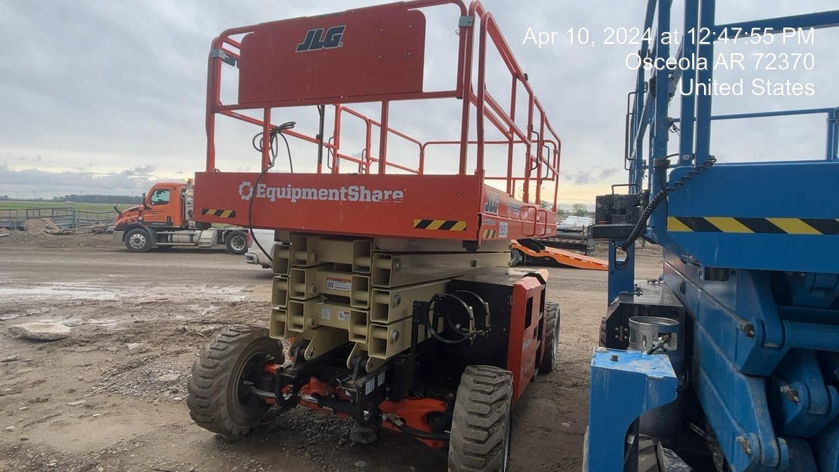 2022 JLG RT4394