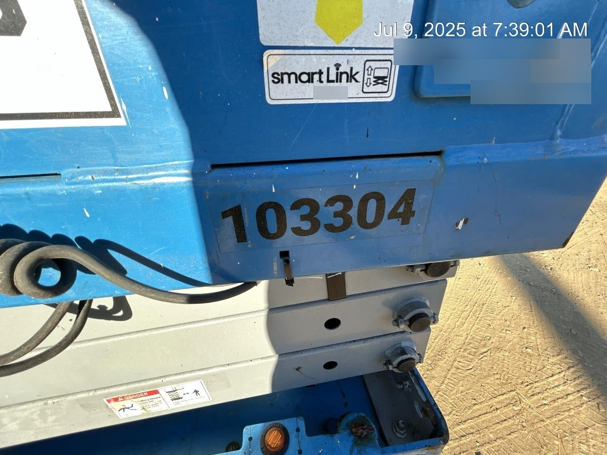 2020 Genie GS-1930 Solid Non Marking Tires, Beacon, Folding rails with half height swing gate, 800W Inverter