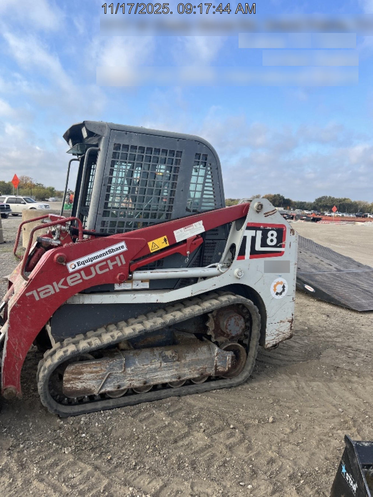 2020 Takeuchi TL8CR Cab/Heat/Air, 74hp, Hydraulic QC w/76" HD Bucket w/ Smooth Bolt on Edge, 76" HD Bucket w/Teeth