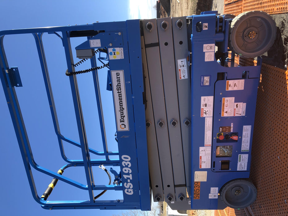 2019 Genie GS-1930 Fixed Rails with Chain Entry