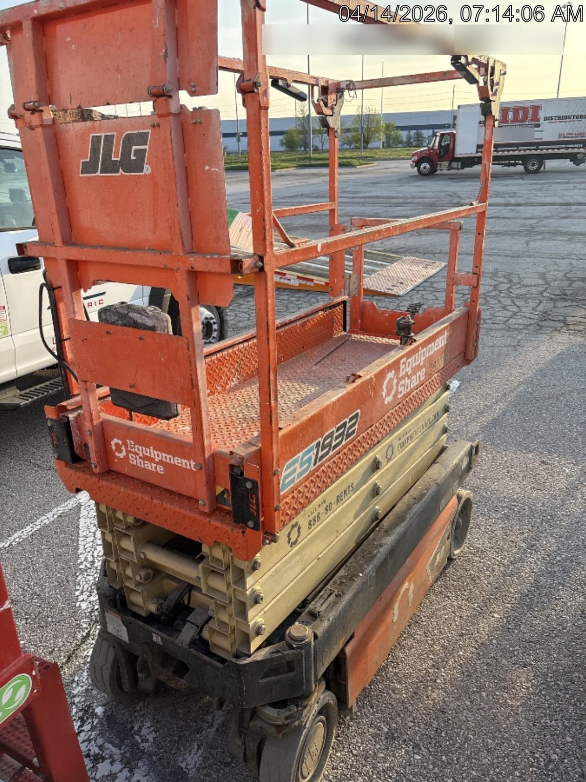 2022 JLG ES1932