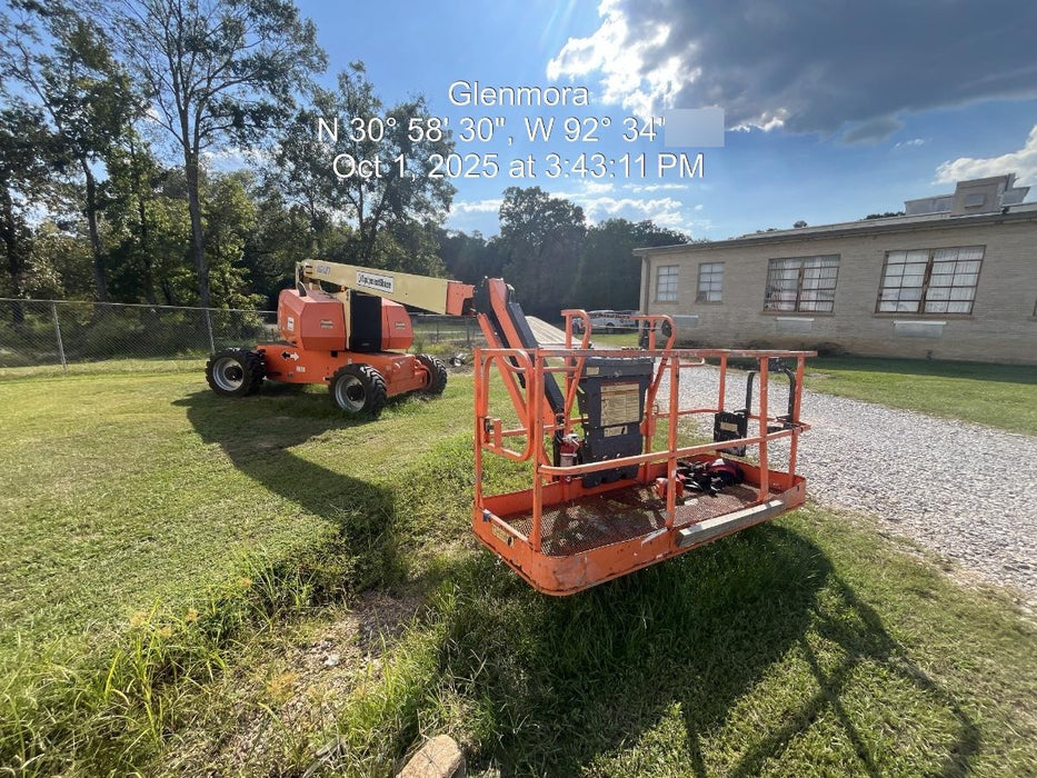 2020 JLG 800AJ