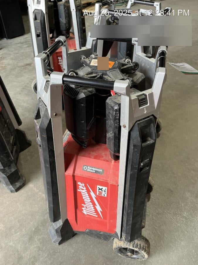 2021 MILWAUKEE MXF041-1XC