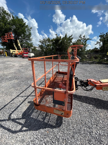 2019 JLG 400S
