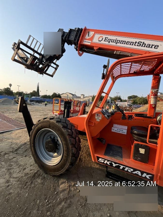 2021 SKYTRAK 10054
