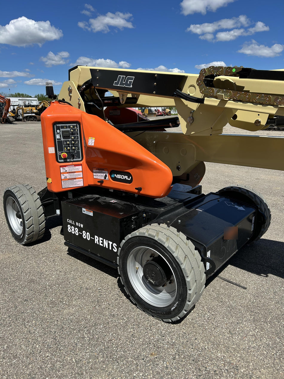 2026 JLG E450AJ