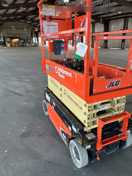 2023 JLG ES1932