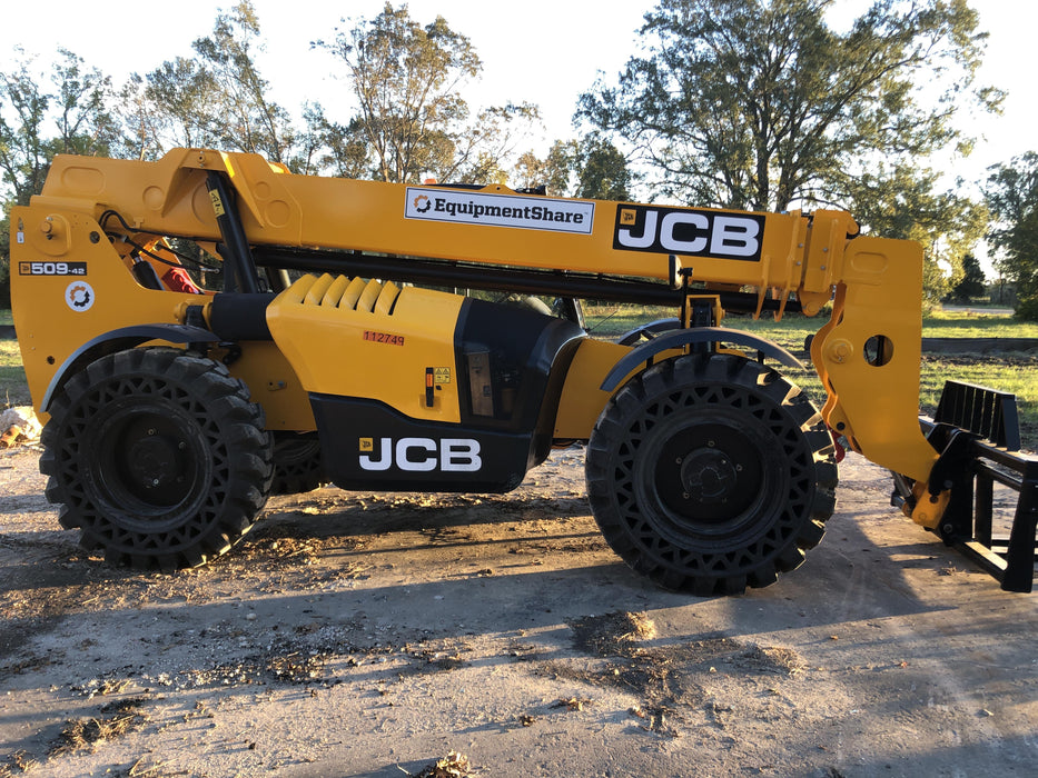 2020 JCB 509-42 Canopy, Solid Tires, Work Lights, Beacon, Aux Hydraulics, Back up Alarm, Lifting Eye, ES Decals