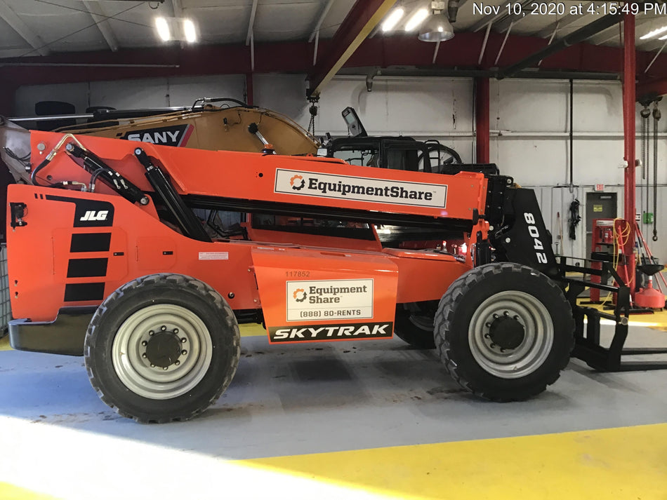 2020 SKYTRAK 8042