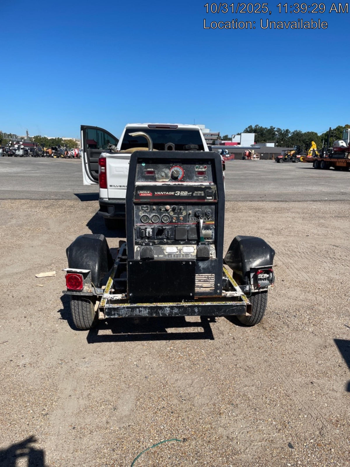 2019 Lincoln Electric Vantage 322 Welder Ready-Pak 3, Two wheel trailer, Fender and Light kit, Cable Rack