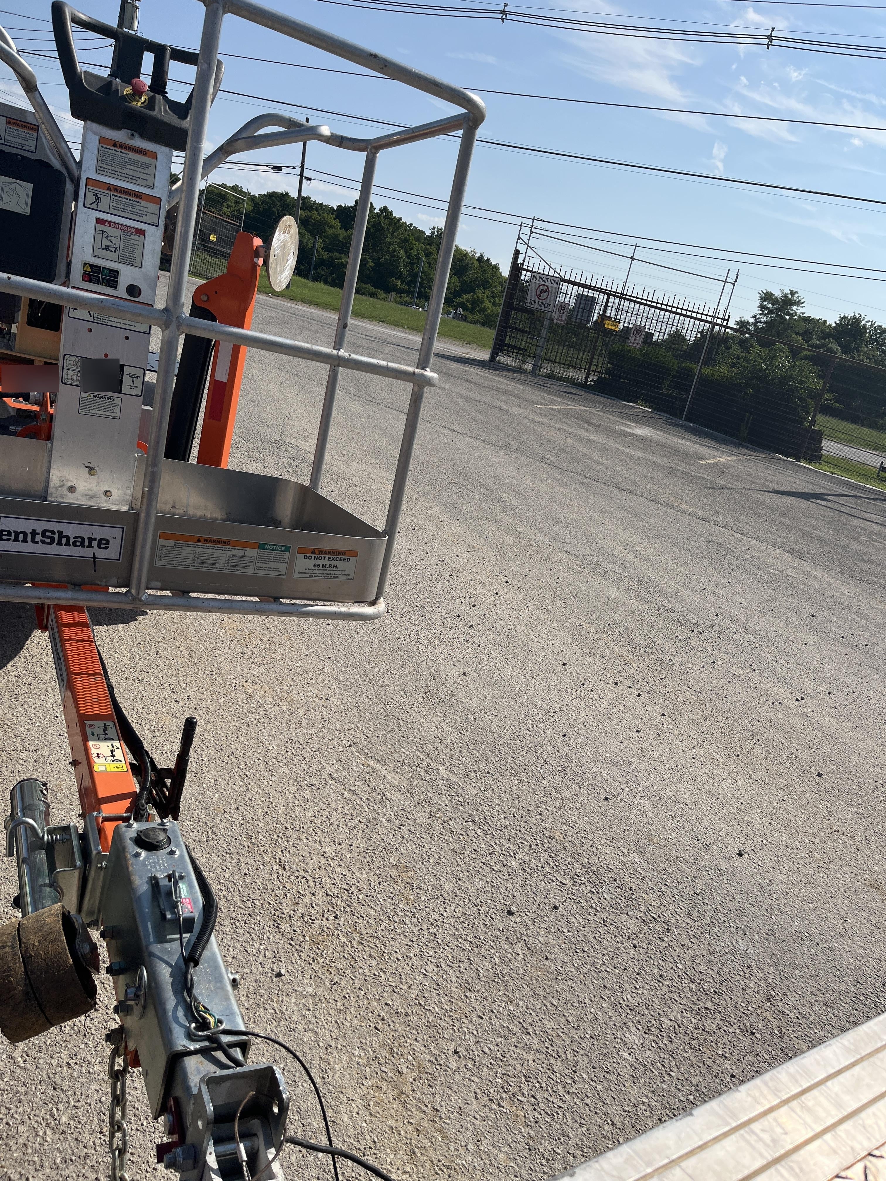 2022 JLG T350