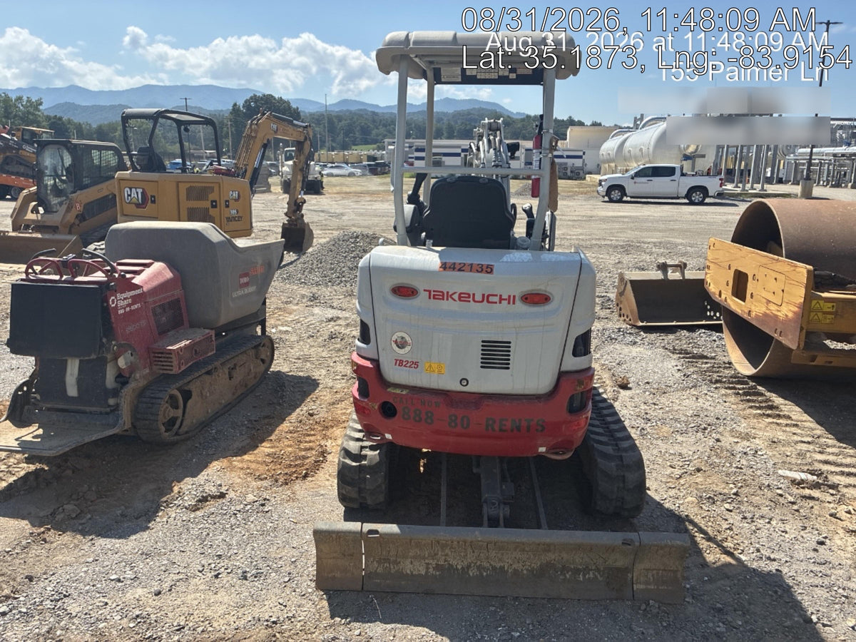 2023 TAKEUCHI TB225R