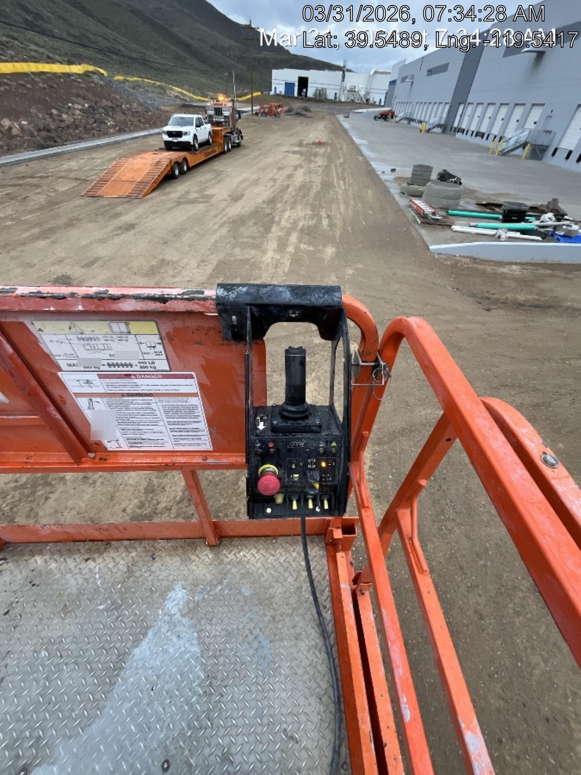 2019 JLG 430LRT