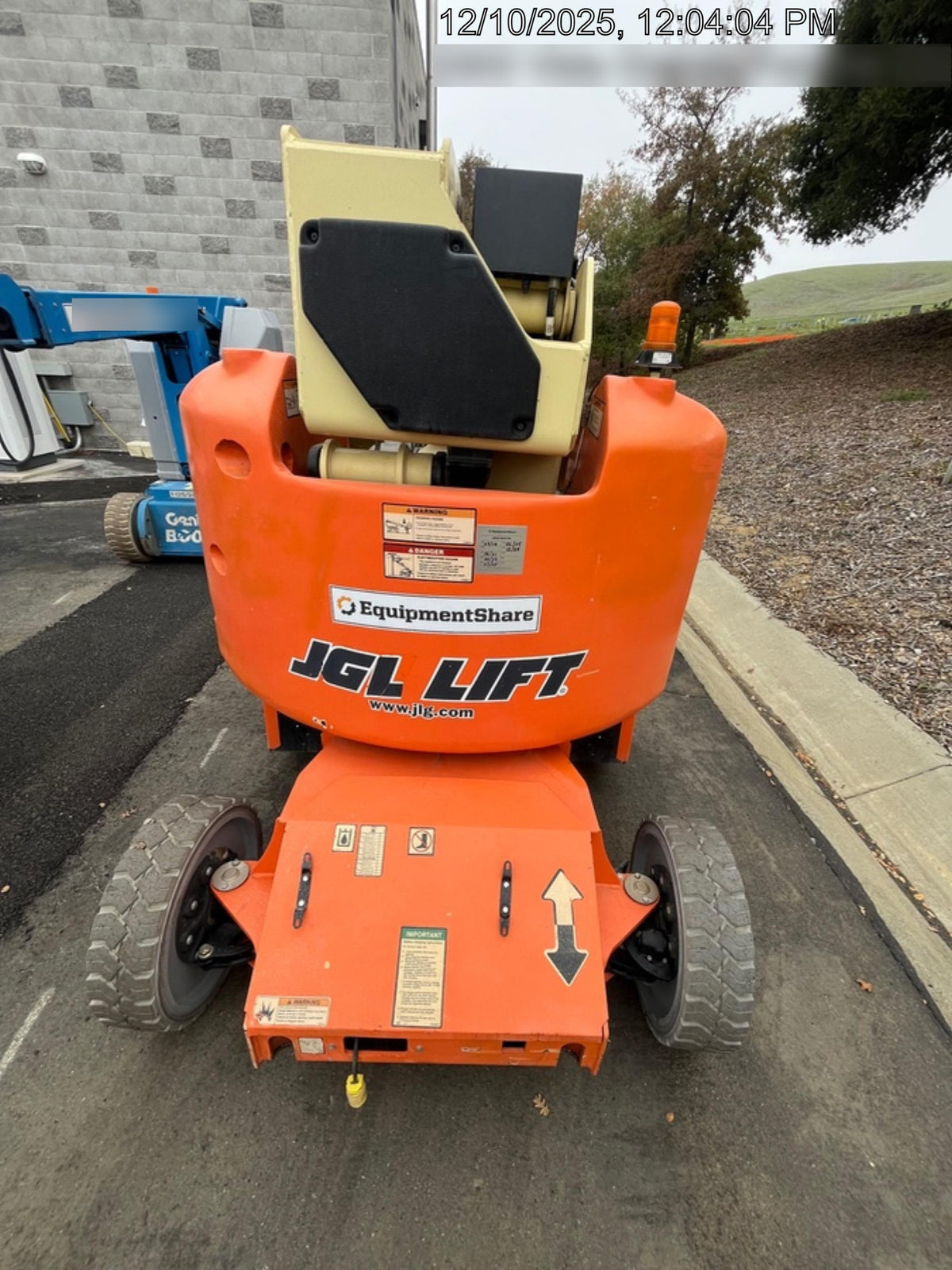 2019 JLG E400AJPN