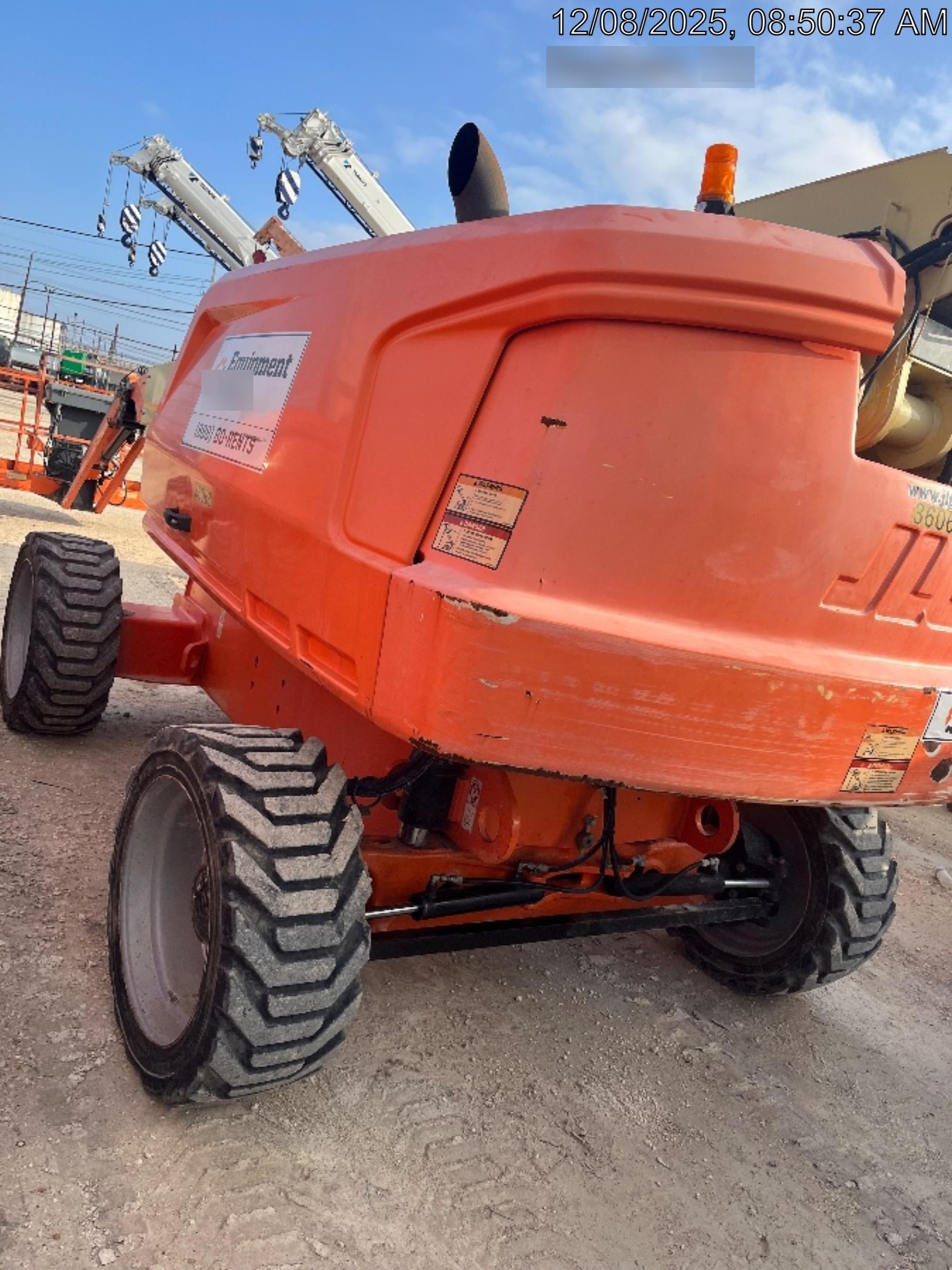 2019 JLG 660SJ