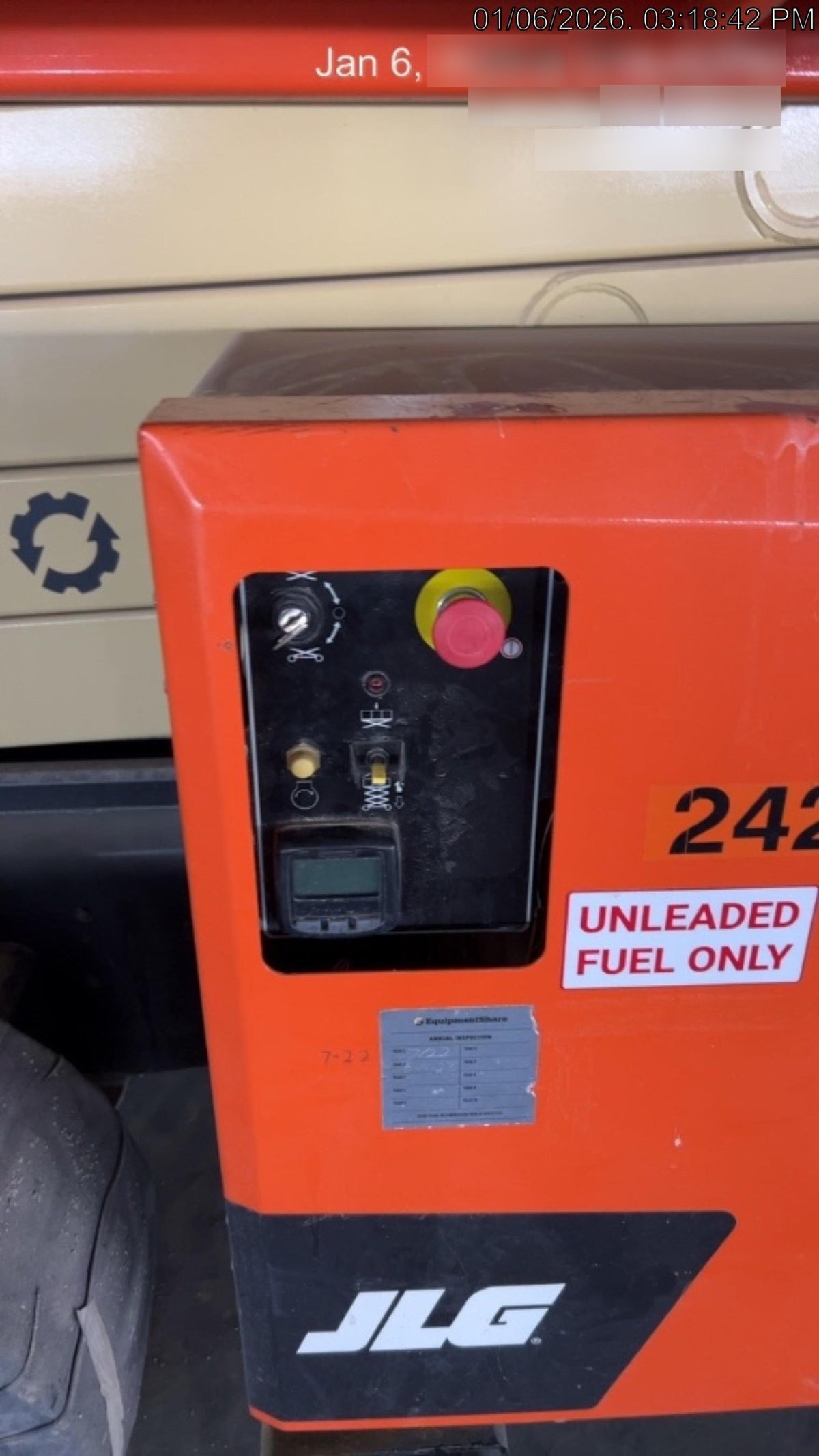 2022 JLG RT3369
