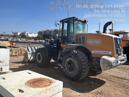 2022 CASE 821G