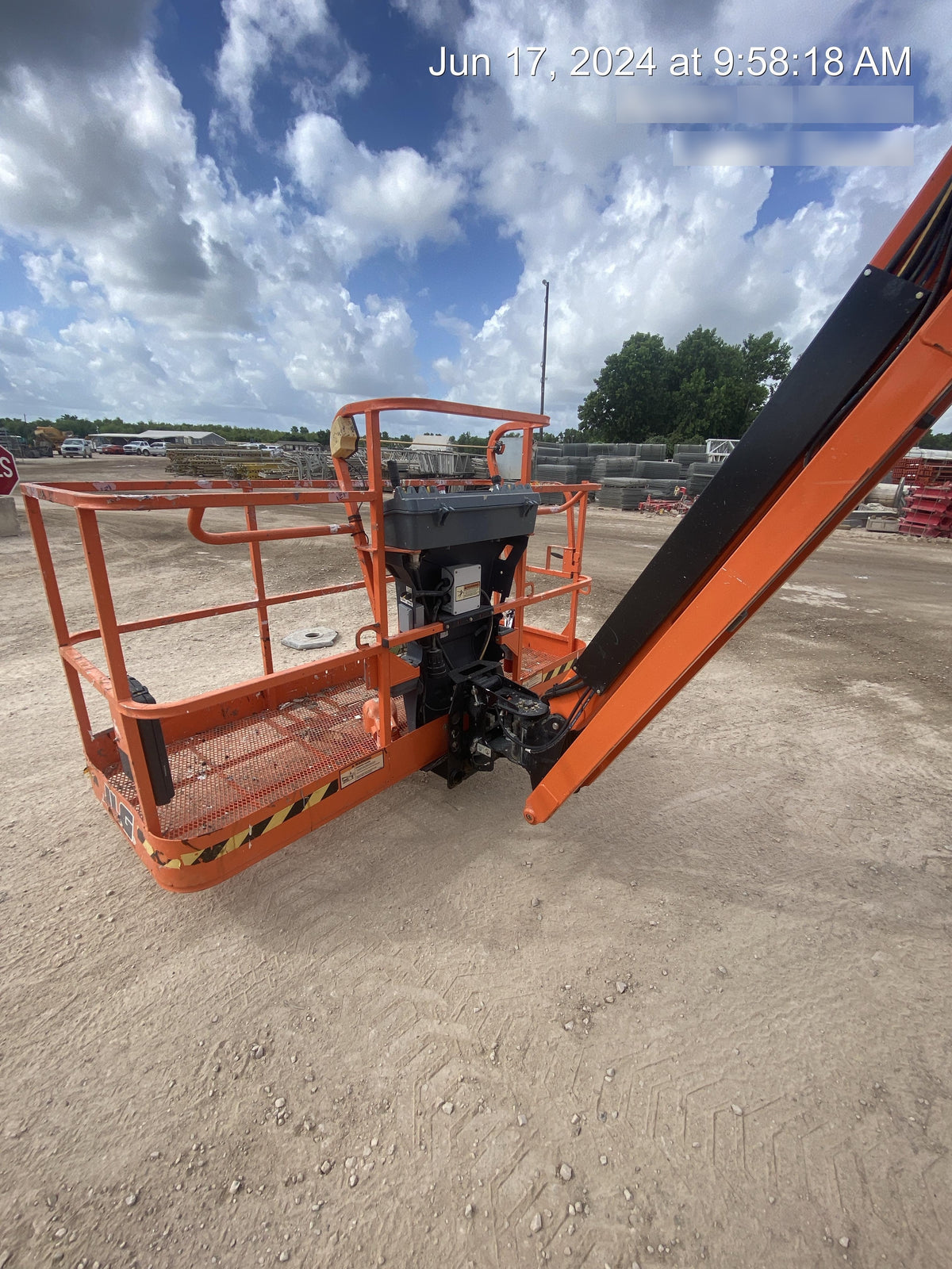 2021 JLG 460SJ
