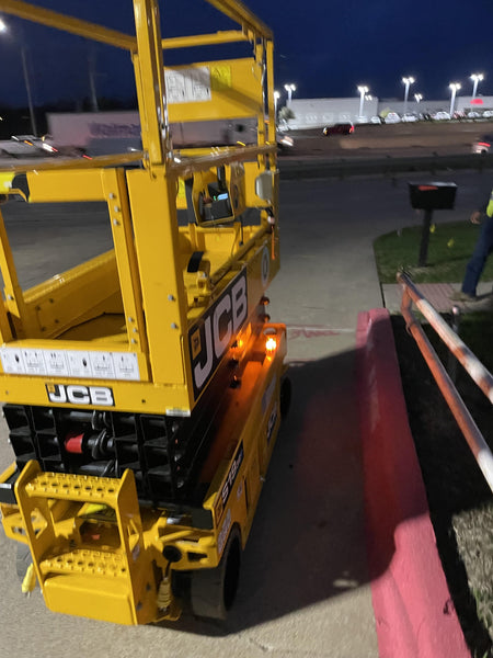 2024 JCB S1932E