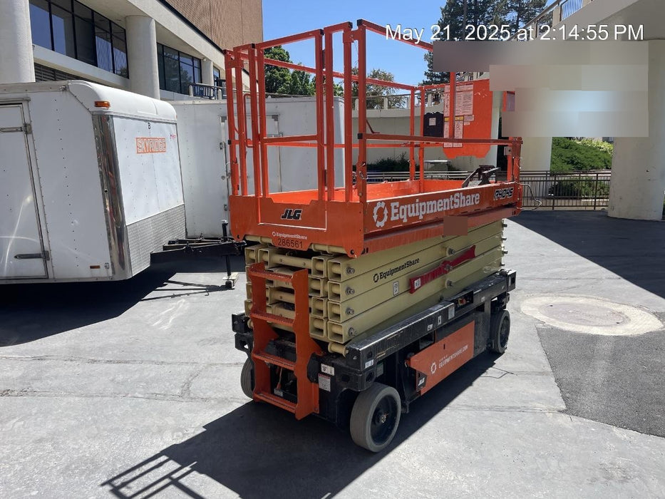 2022 JLG R4045