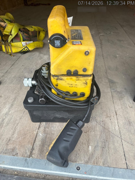 2040 ENERPAC PUJ1200B