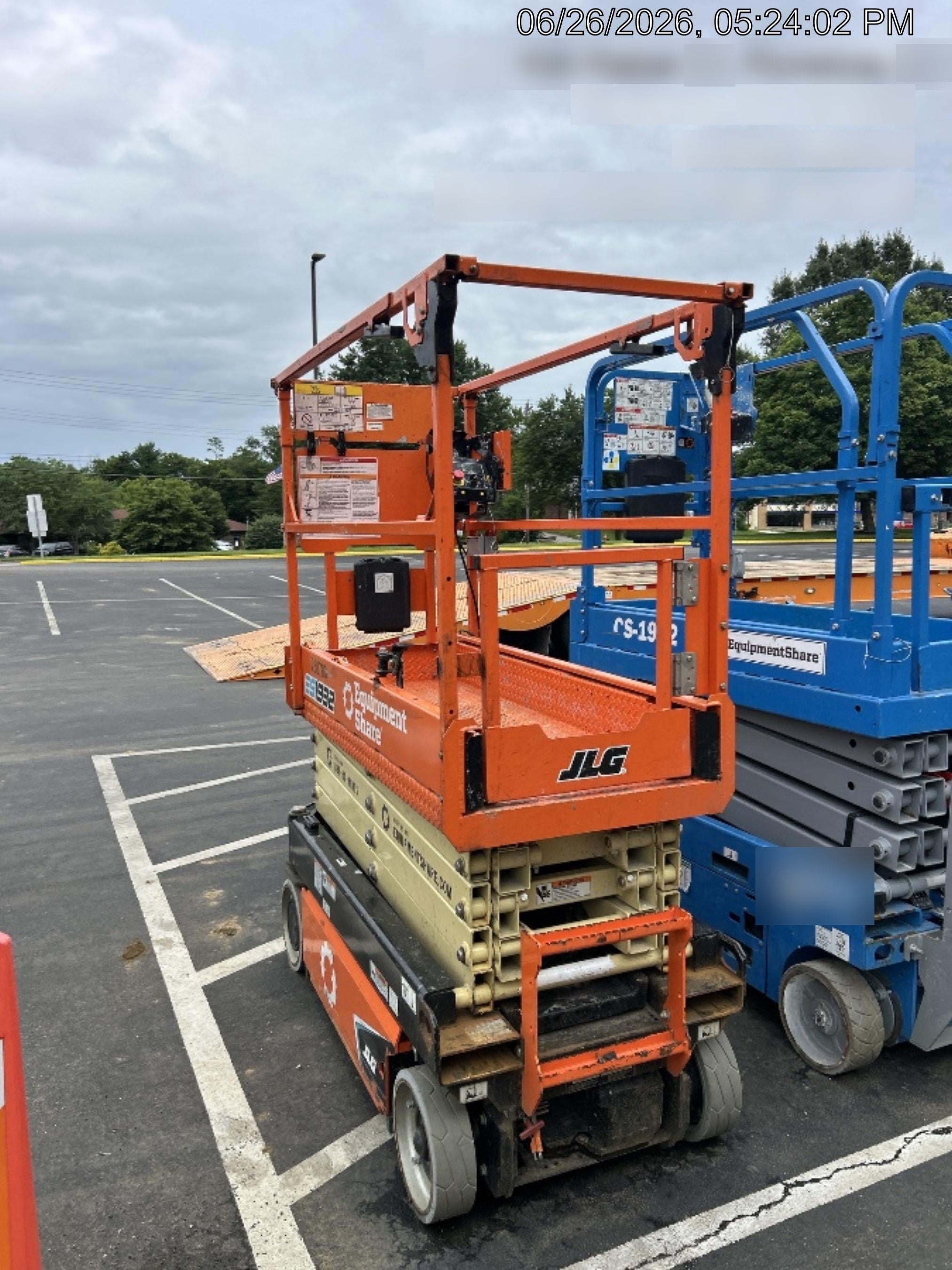 2022 JLG ES1932