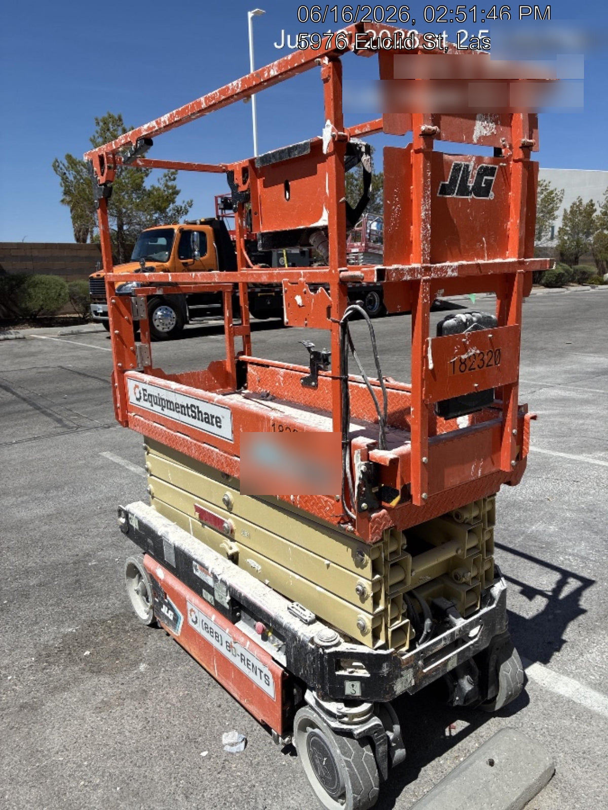 2021 JLG ES1932