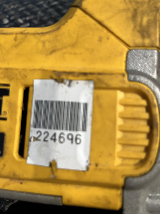 2022 DEWALT DCS374P2